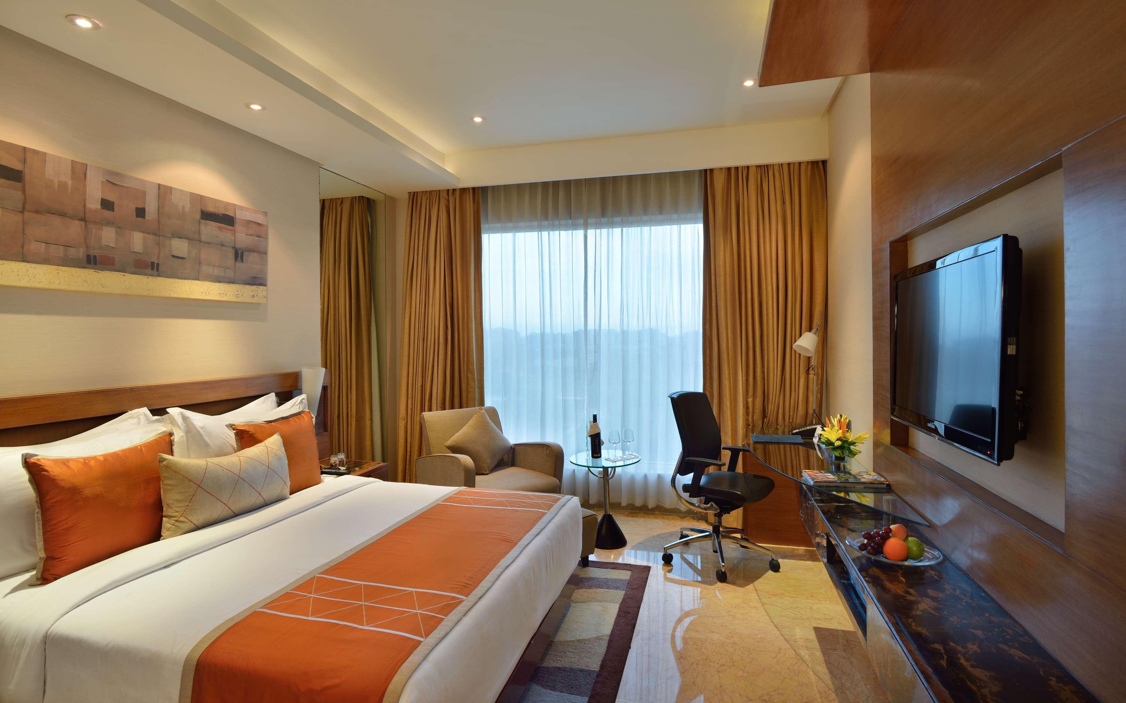Hotel Radisson Blu Kaushambi Delhi Ncr Ghaziabad Exterior foto