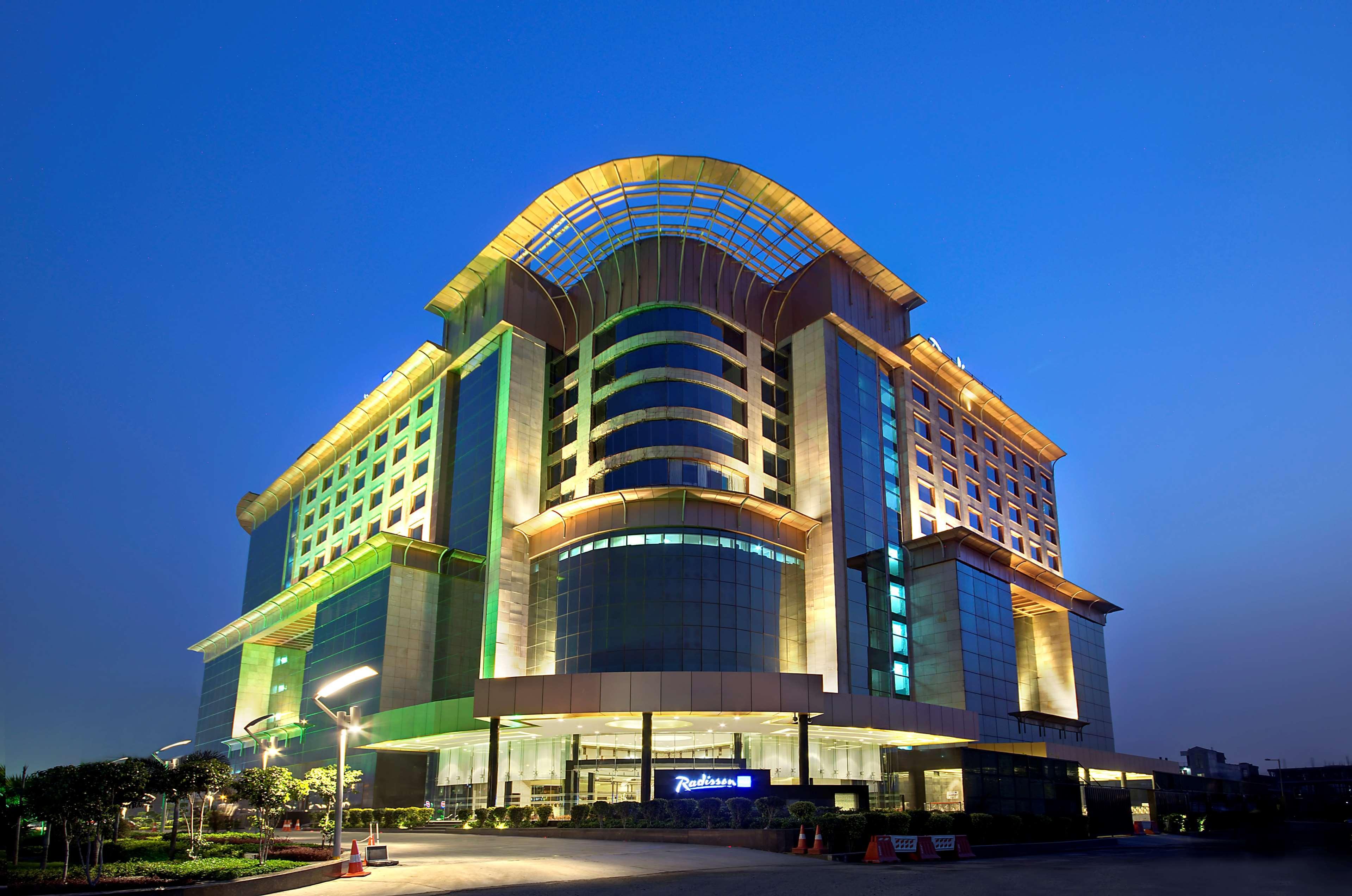 Hotel Radisson Blu Kaushambi Delhi Ncr Ghaziabad Exterior foto